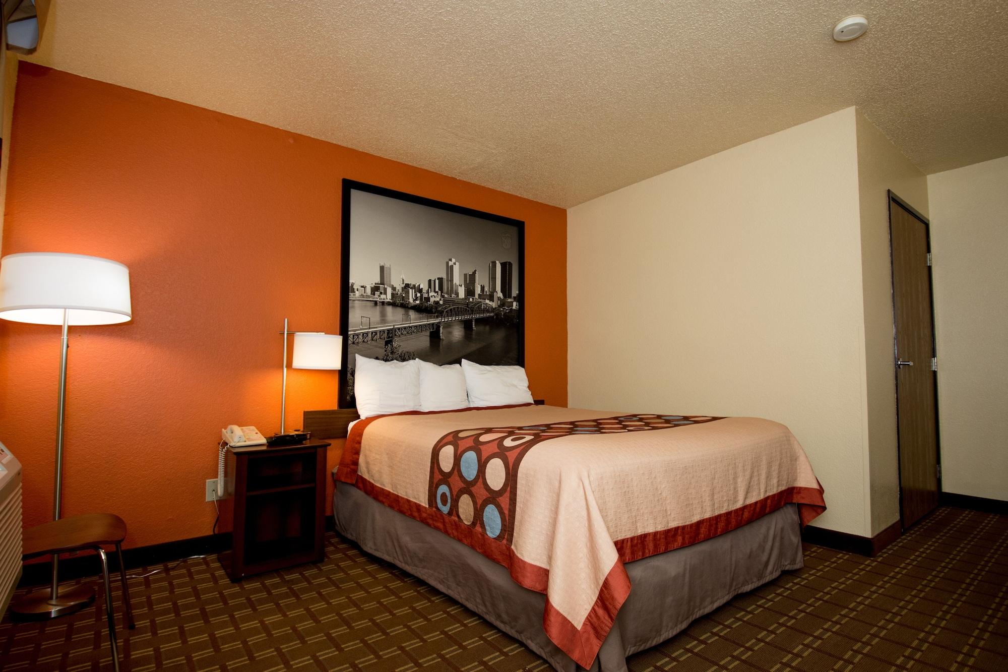 ซูเปอร์ 8 บาย วินด์แฮม แอลทูนา Hotel ภายนอก รูปภาพ