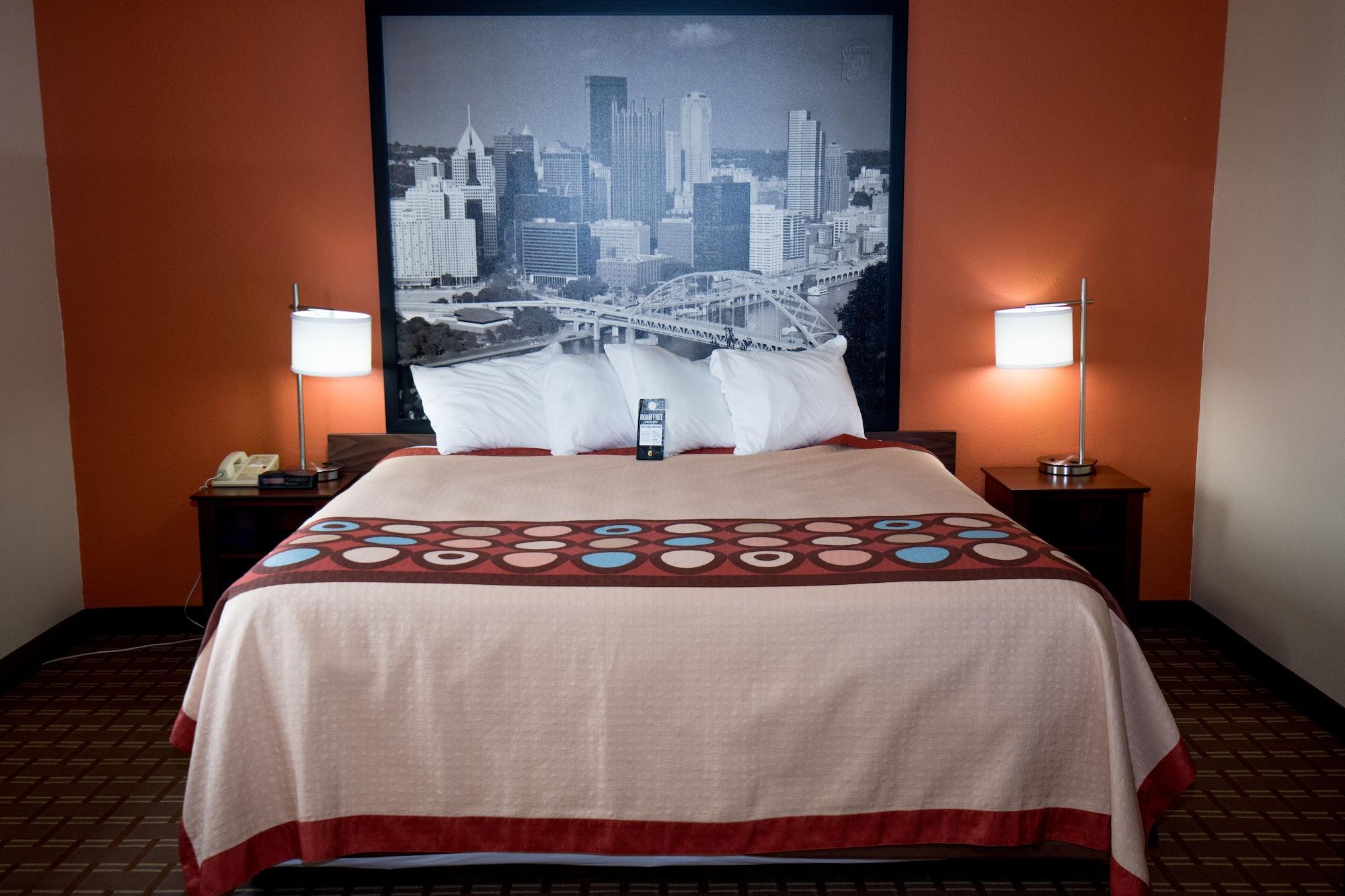 ซูเปอร์ 8 บาย วินด์แฮม แอลทูนา Hotel ภายนอก รูปภาพ