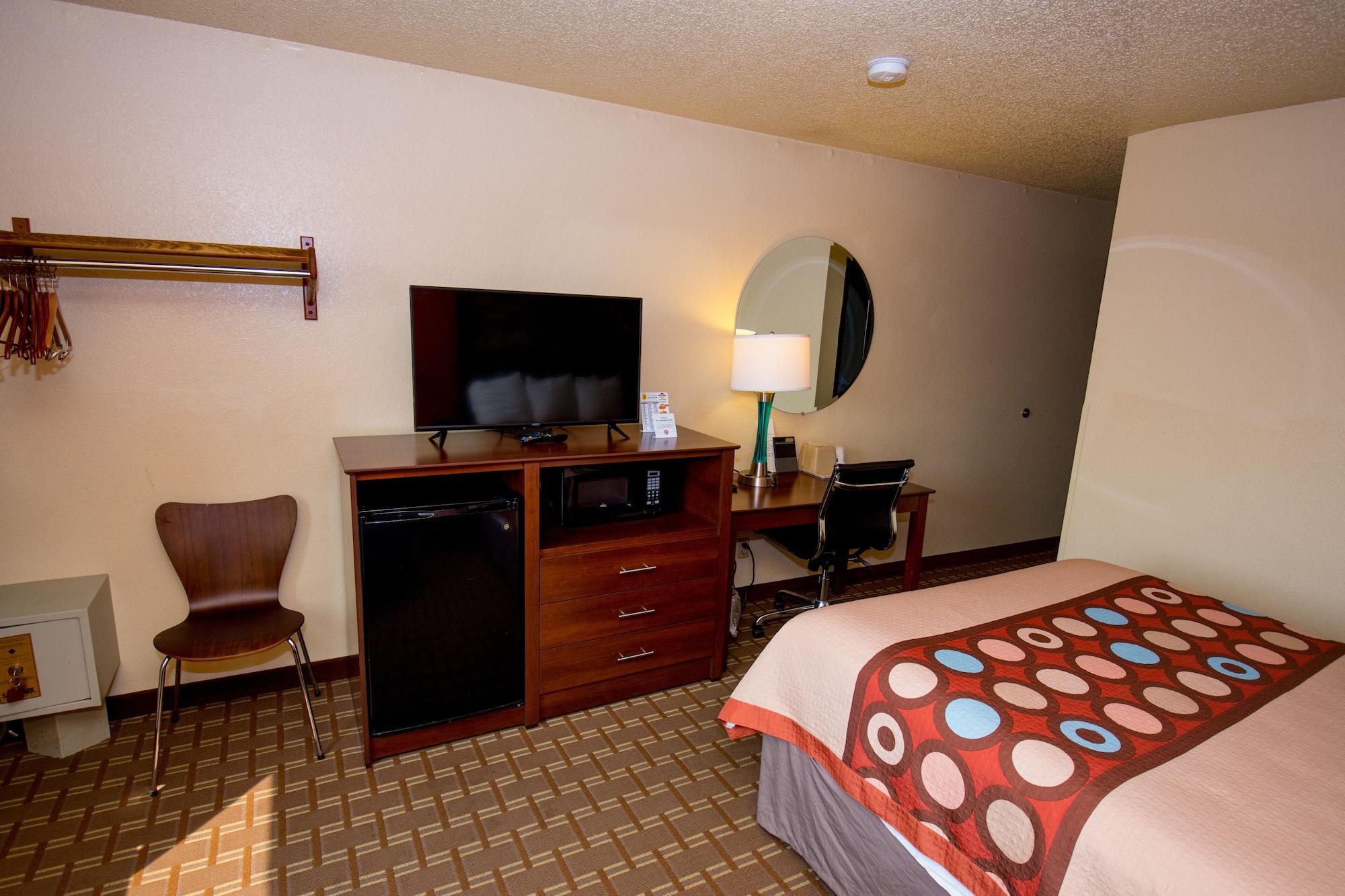 ซูเปอร์ 8 บาย วินด์แฮม แอลทูนา Hotel ภายนอก รูปภาพ