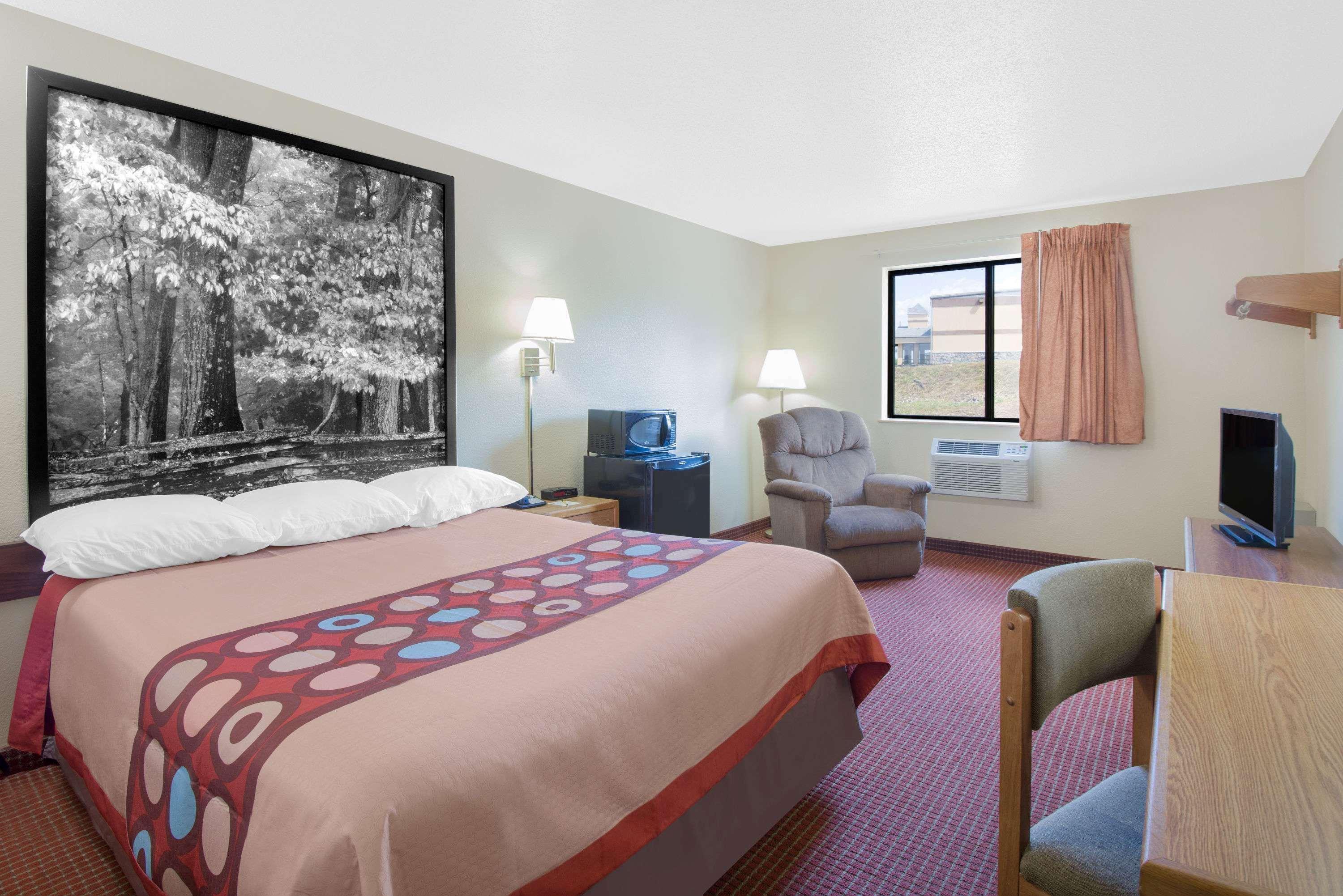 ซูเปอร์ 8 บาย วินด์แฮม แอลทูนา Hotel ภายนอก รูปภาพ