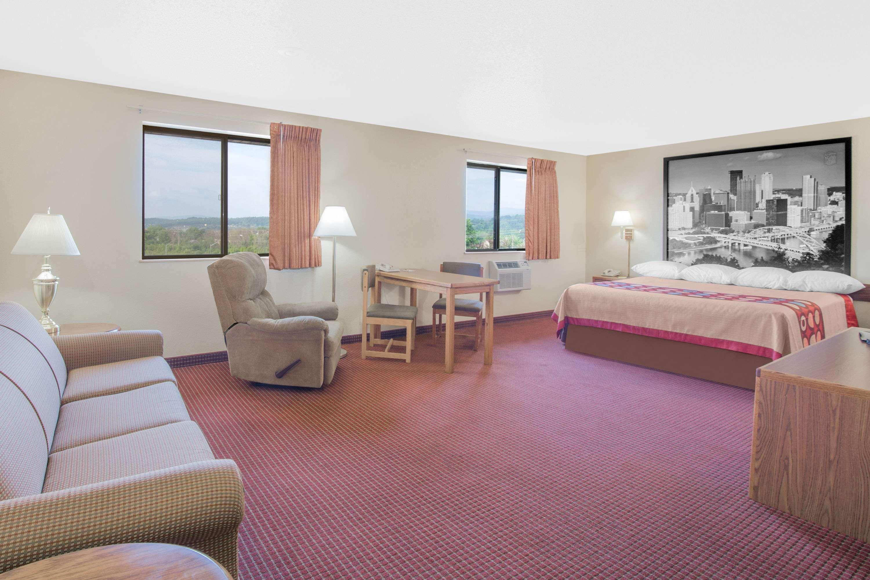 ซูเปอร์ 8 บาย วินด์แฮม แอลทูนา Hotel ภายนอก รูปภาพ