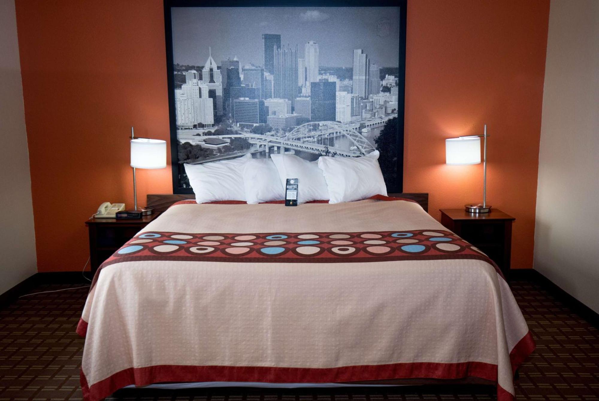 ซูเปอร์ 8 บาย วินด์แฮม แอลทูนา Hotel ภายนอก รูปภาพ